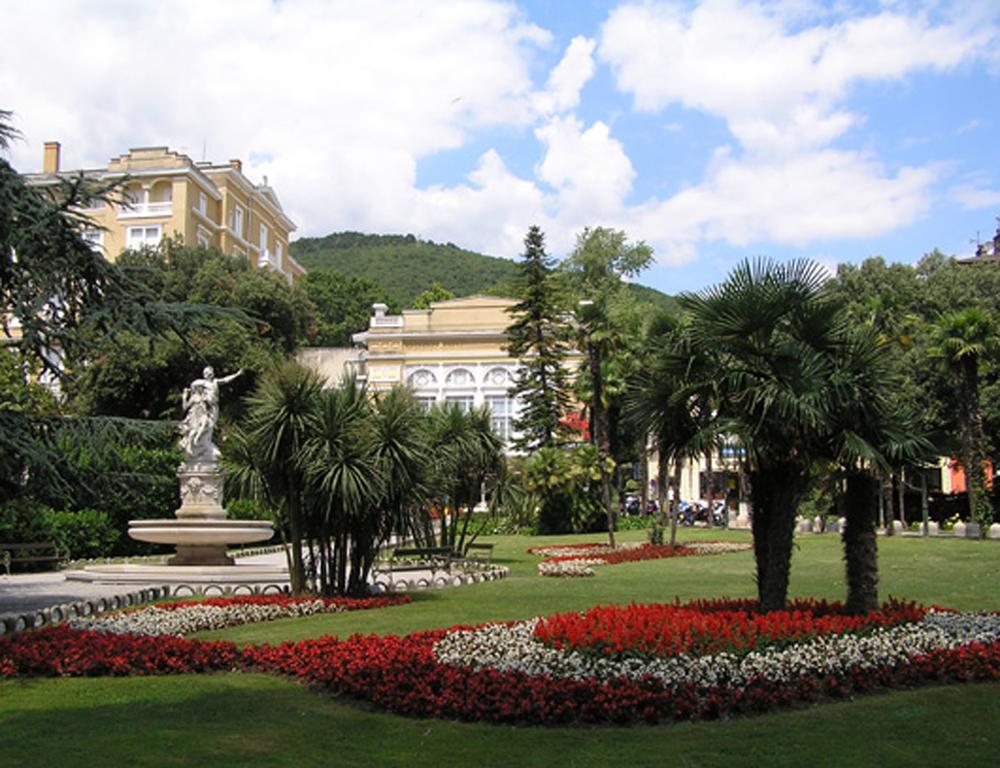 Apartments Villa Dinka Opatija Pokoj fotografie